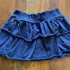 Girl!s size 3 Tea skirt.